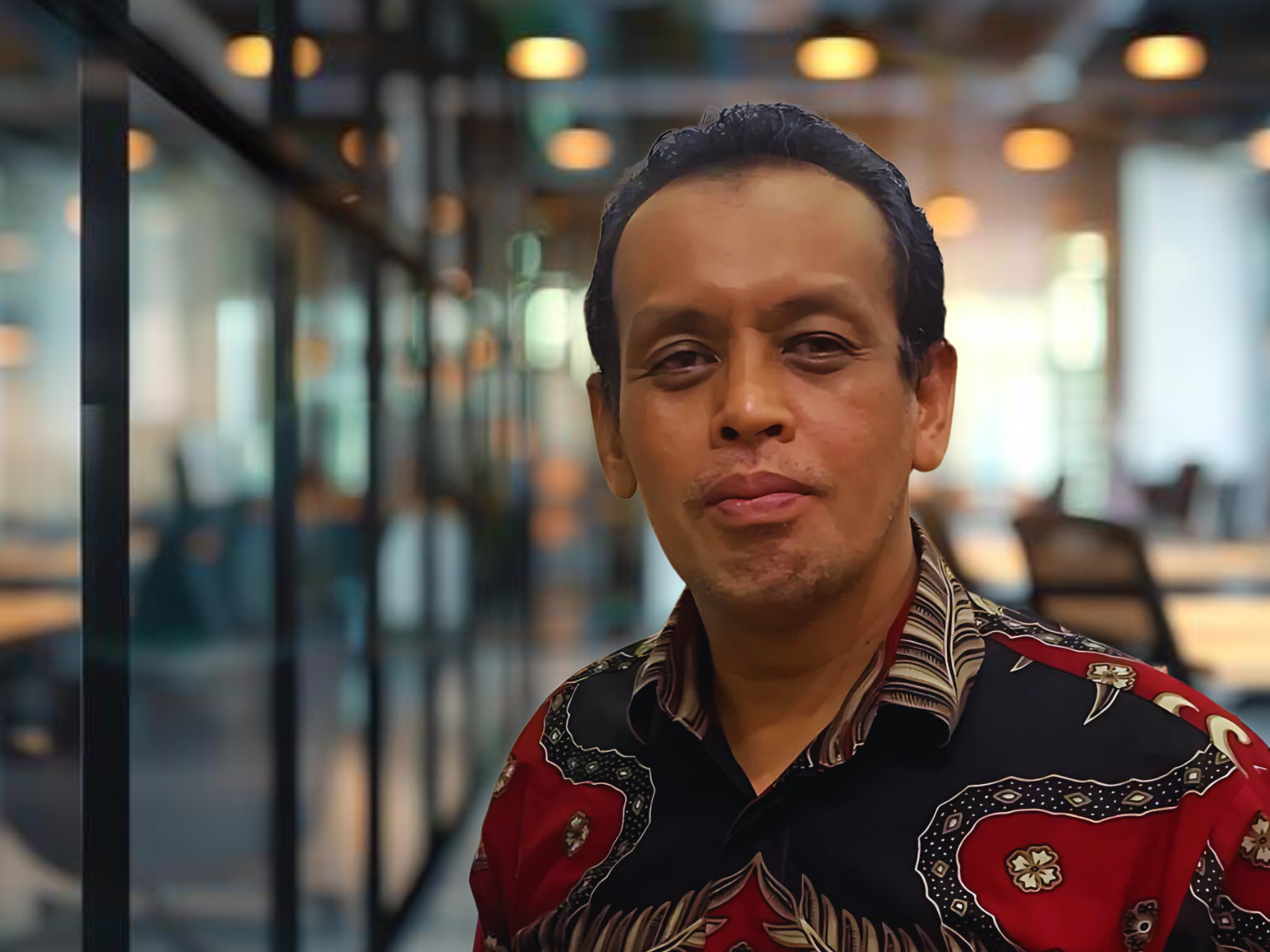 Dr. Lukman Hakim